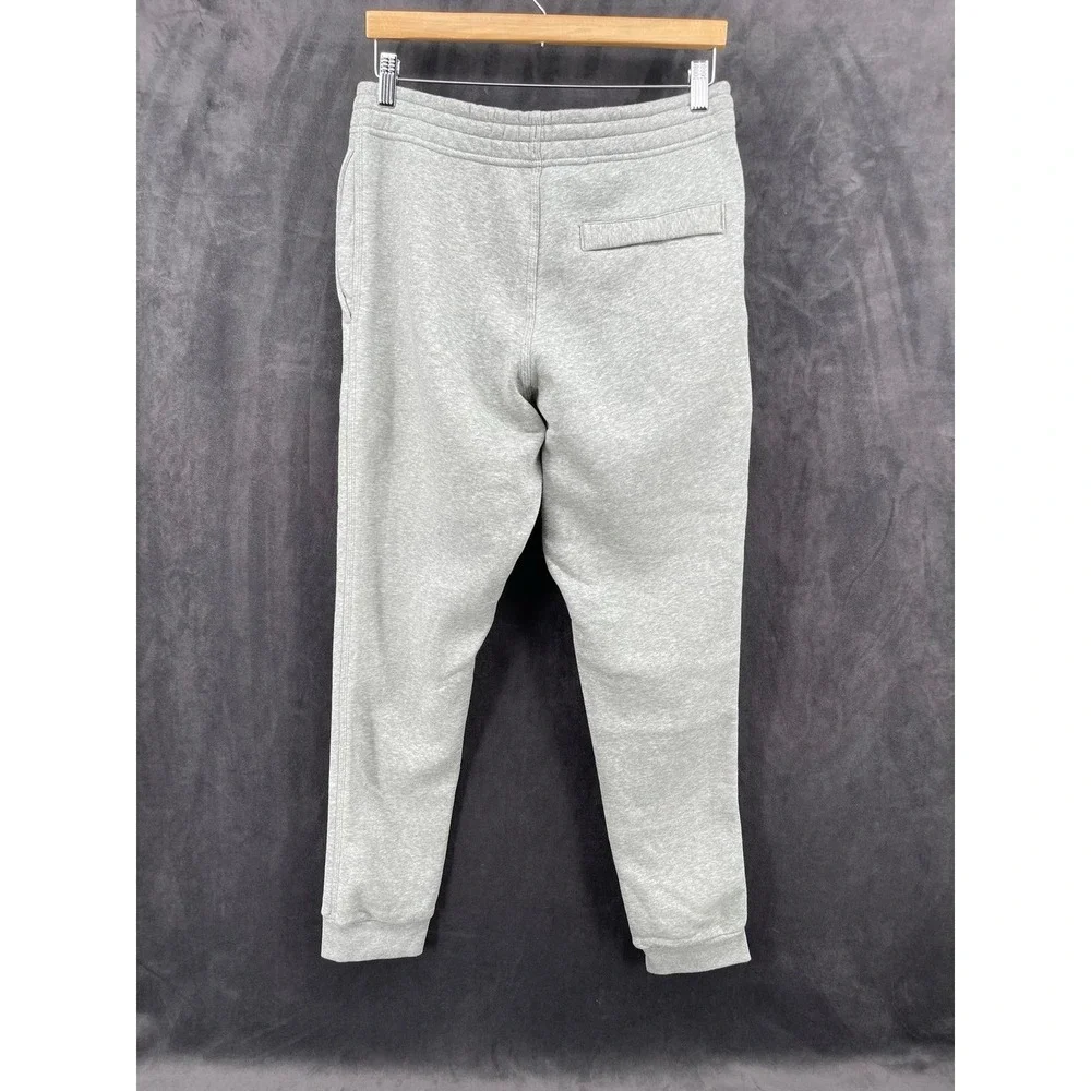 Nike Men's Gray Fleece Jogger Sweatpants Size‎ M Tapered Swoosh Logo